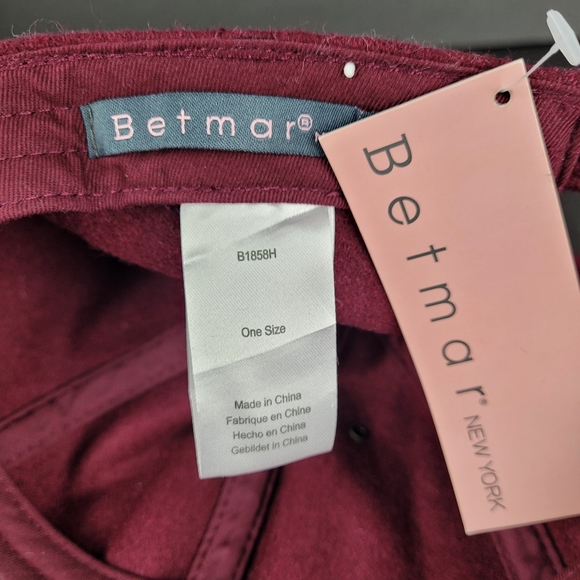 Betmar Pom Pom Cap Hat NEW - Picture 6 of 8